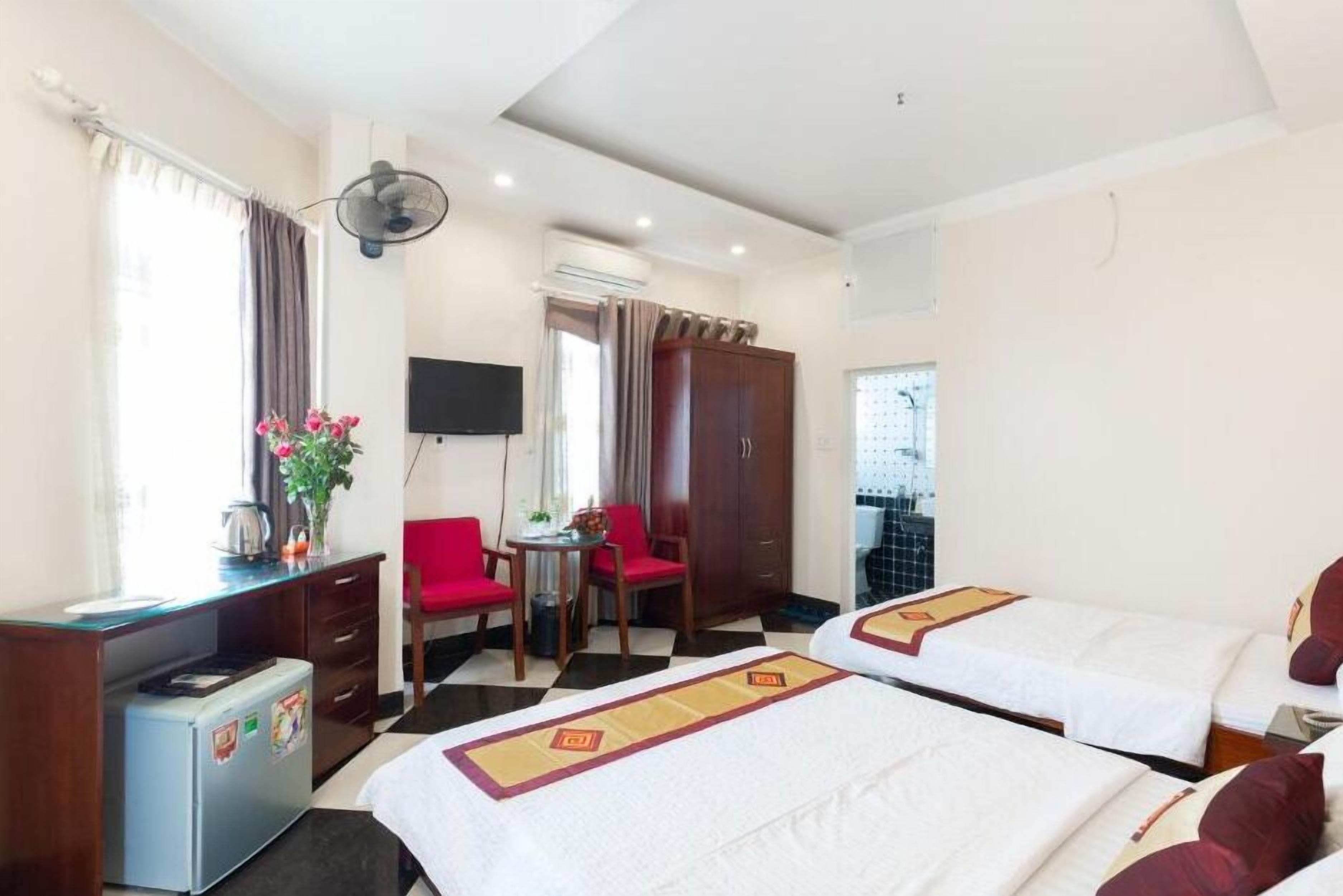 Titanic 2 Hotel, Hanoi